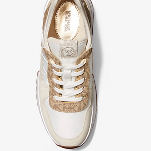 Muse Mesh and Logo Trainer size 9.5 - Picture 10 of 10